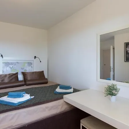 Lägenhet A&b Sunset - Two Bedroom With Terrace And Partial Sea Vi... Dubrovnik